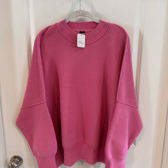 Free People Sweaters - FREE PEOPLE Soft Raspberry Pink Chunky Crew Neck Sweater - NWT MSRP $128 Size M